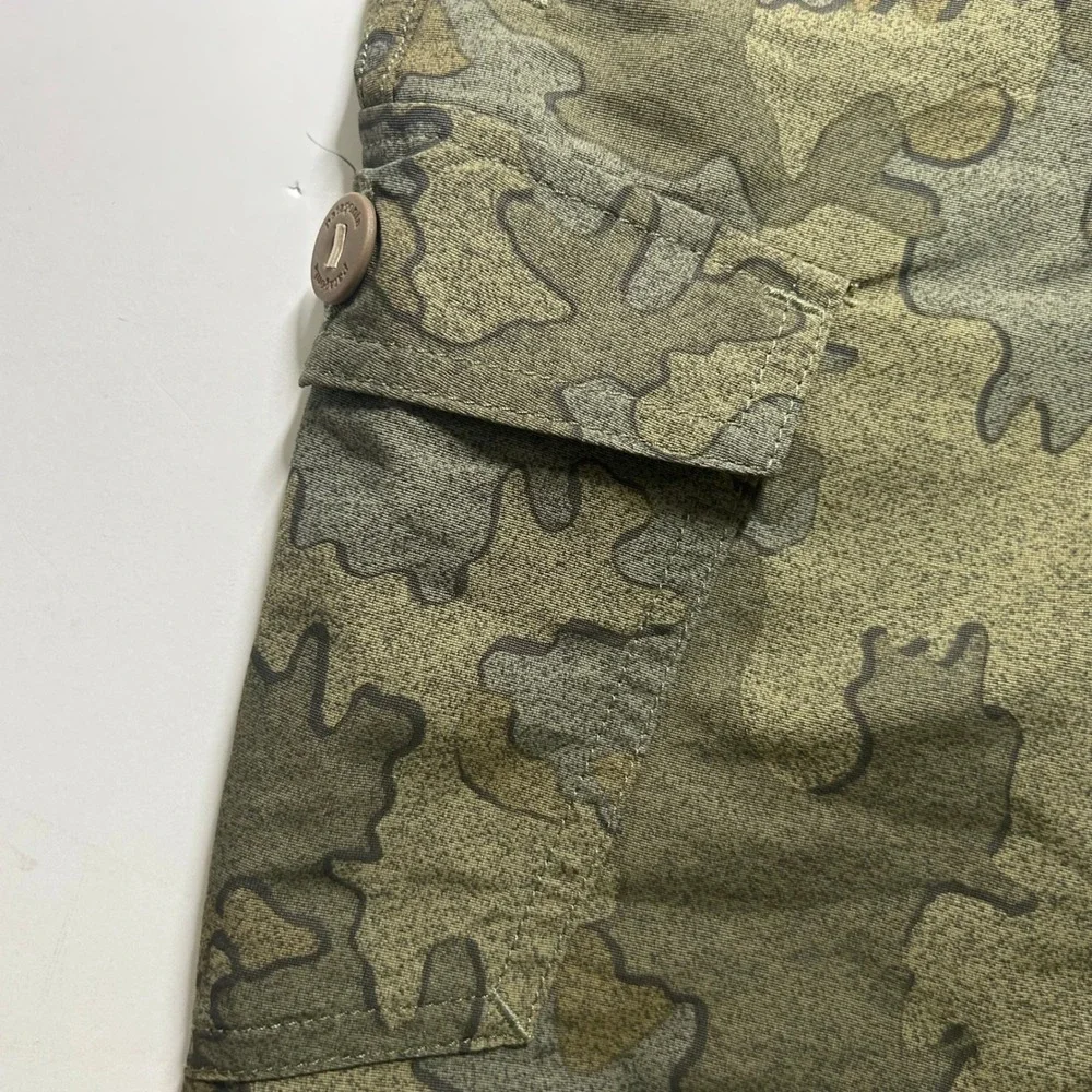 Patagonia Men's Wavefarer Cargo Green Camo Unlined Board Shorts 29 Swim Trunks